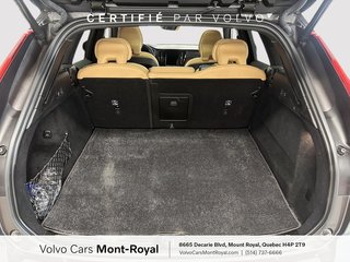 2025 Volvo XC60 Plug-In Hybrid Ultra Dark Theme T8 in Laval, Quebec - 5 - w320h240px