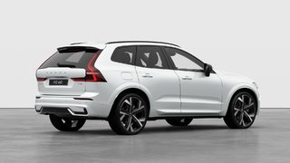 2026 Volvo XC60 PLUG-IN HYBRID ULTRA DARK THEME in Laval, Quebec - 4 - w320h240px