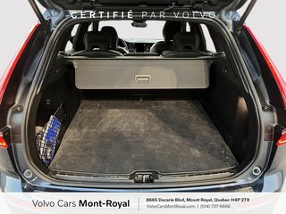 2022 Volvo XC60 R-Design in Laval, Quebec - 5 - w320h240px