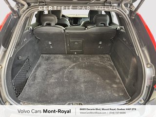 Volvo XC60 R-Design 2022 à Laval, Québec - 5 - w320h240px