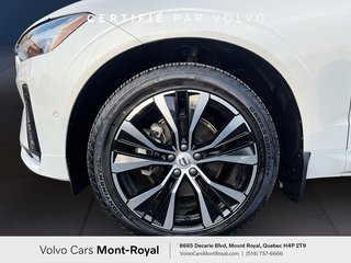 Volvo XC60 Ultimate Dark Theme 2024 à Laval, Québec - 6 - w320h240px