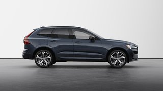 2025 Volvo XC60 ULTRA VERSION FONCÉE in Laval, Quebec - 5 - w320h240px