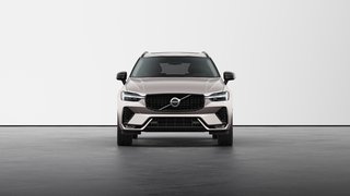 Volvo XC60 PLUS VERSION FONCÉE 2025 à Laval, Québec - 3 - w320h240px