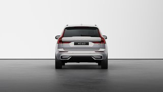 2025 Volvo XC60 PLUS VERSION FONCÉE in Laval, Quebec - 4 - w320h240px