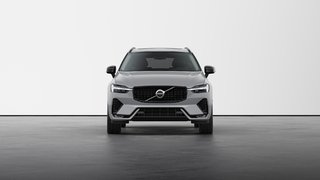 2025 Volvo XC60 PLUS VERSION FONCÉE in Laval, Quebec - 3 - w320h240px