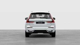 2026 Volvo XC60 PLUS DARK THEME in Laval, Quebec - 6 - w320h240px