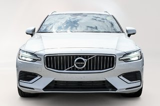 Volvo V60 T8 eAWD Inscription Moteur à 4 cylindres 2.0L/120CI 4 roues motrices 2021