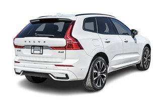 Volvo XC60 B6 AWD Ultimate - Dark Moteur à 4 cylindres 2.0l 4 roues motrices 2023