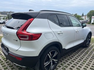 2019 Volvo XC40 T5 AWD R-Design 4 Cylinder Engine 2.0L/120CI All Wheel Drive