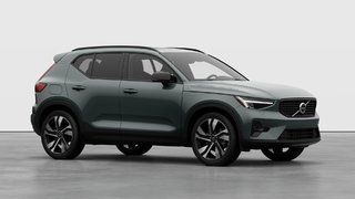 2026 Volvo XC40 B5 AWD Plus Dark Theme 4 Cylinder Engine 2.0L All Wheel Drive