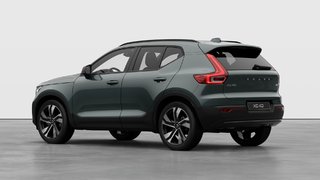 2026 Volvo XC40 Plus (Dark Theme) 2L TURBO 4cyl. All Wheel Drive