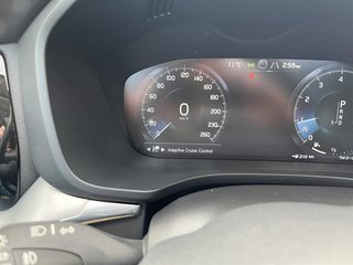 2020  XC60 T6 AWD Momentum in Laval, Quebec - 6 - w320h240px