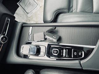 2020 Volvo XC90 T8 eAWD Inscription  All Wheel Drive