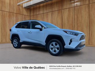 Toyota RAV4 XLE AWD Moteur à 4 cylindres 2.5L 4 roues motrices 2021