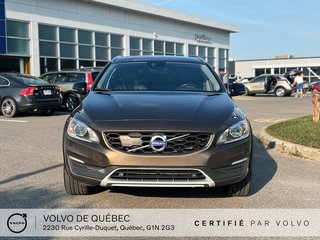 Volvo V60 Cross Country  Moteur à 4 cylindres 2.0l 4 roues motrices 2017