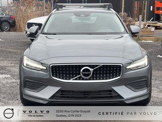 Volvo V60 Cross Country  Moteur à 4 cylindres 2.0L/120CI 4 roues motrices 2020