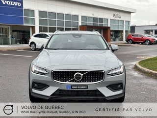 2024 Volvo V60 Cross Country Plus 4 Cylinder Engine 2.0L All Wheel Drive