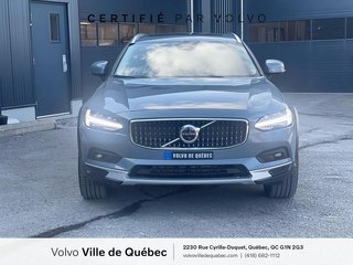 2022 Volvo V90 Cross Country B6 AWD | CLIMAT | PREMIUM 4 Cylinder Engine All Wheel Drive