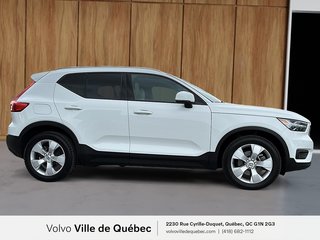 Volvo XC40 Momentum Moteur à 4 cylindres 2.0L/120CI 4 roues motrices 2021