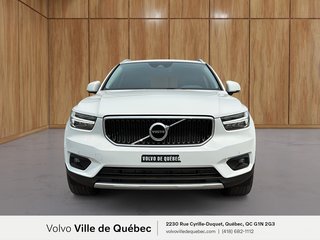 Volvo XC40 Momentum Moteur à 4 cylindres 2.0L/120CI 4 roues motrices 2021
