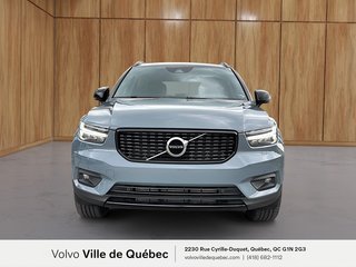 Volvo XC40 R-Design Moteur à 4 cylindres 2.0L/120CI 4 roues motrices 2022