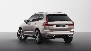 2025 Volvo XC60 ULTRA DARK THEME 2.0L I4 DI Turbocharged -inc: 11.4 HP Integrated Starter Generator (ISG) All Wheel Drive