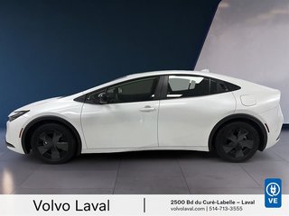 2024 Toyota Prius Plug-in Hybrid SE in Laval, Quebec - 4 - w320h240px