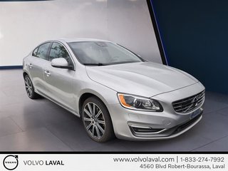 Volvo S60 T6 Drive-E FWD Platinum Moteur à 4 cylindres 2.0l Traction 2015