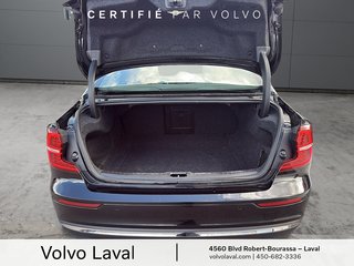 Volvo S60 Ultimate Bright Theme 2023 à Laval, Québec - 6 - w320h240px