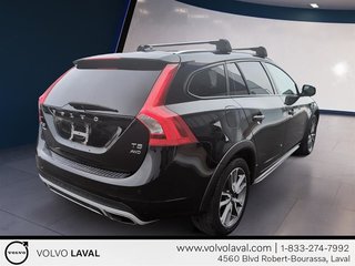 V60 Cross Country T5 AWD Premier 2017 à Laval, Québec - 4 - w320h240px