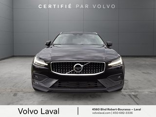 Volvo V60 Cross Country BASE 2022 à Laval, Québec - 2 - w320h240px