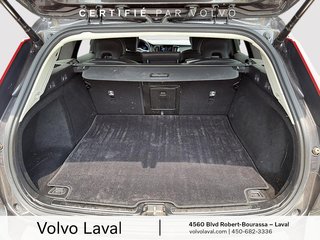 Volvo V60 Cross Country Plus 2023 à Laval, Québec - 6 - w320h240px