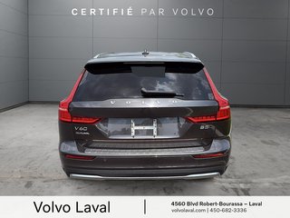 Volvo V60 Cross Country Plus 2023 à Laval, Québec - 3 - w320h240px