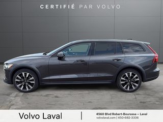 Volvo V60 Cross Country Plus 2023 à Laval, Québec - 5 - w320h240px