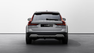 2026 Volvo V90 Cross Country Ultra in Laval, Quebec - 4 - w320h240px