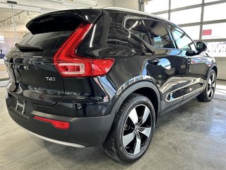2020  XC40 T4 AWD Momentum in Laval, Quebec - 5 - w320h240px