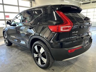 Volvo XC40 T4 AWD Momentum Moteur à 4 cylindres 4 roues motrices 2020