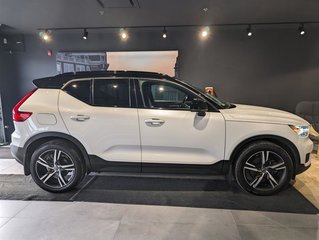 2021  XC40 T5 AWD R-Design in Laval, Quebec - 6 - w320h240px