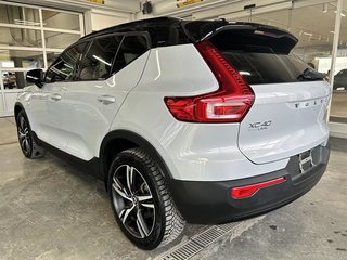 2022  XC40 T5 AWD R-Design in Laval, Quebec - 4 - w320h240px