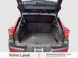 Volvo XC40 R-Design 2022 à Laval, Québec - 6 - w320h240px