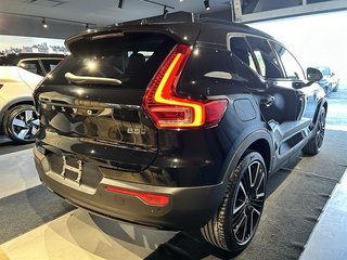 2023  XC40 B5 AWD Ultimate - Dark in Laval, Quebec - 5 - w320h240px