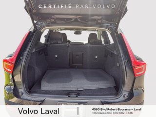 Volvo XC40 Ultimate Dark Theme 2023 à Laval, Québec - 6 - w320h240px