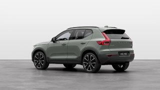 2025 Volvo XC40 Plus Dark Theme 4 Cylinder Engine 2.0L All Wheel Drive