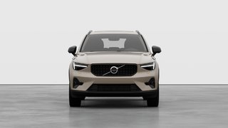 2026 Volvo XC40 Plus Dark Theme in Laval, Quebec - 5 - w320h240px