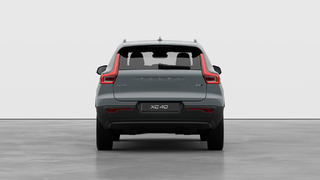 2026 Volvo XC40 Core Dark Theme in Laval, Quebec - 6 - w320h240px