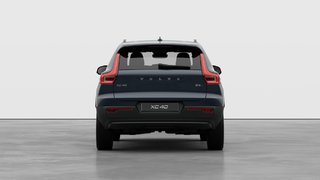 2026 Volvo XC40 Plus Dark Theme in Brossard, Quebec - 6 - w320h240px