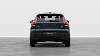 2026 Volvo XC40 Core Dark Theme in Brossard, Quebec - 6 - w320h240px