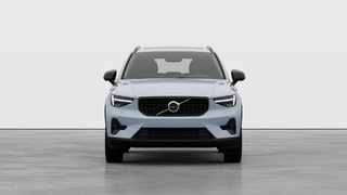 2026 Volvo XC40 Plus Dark Theme in Brossard, Quebec - 5 - w320h240px