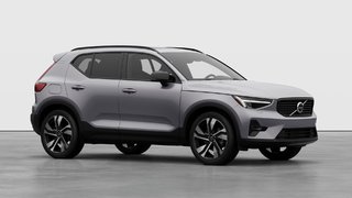 2026 Volvo XC40 Plus (Dark Theme) in Brossard, Quebec - 3 - w320h240px