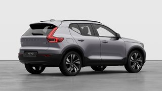 2026 Volvo XC40 Plus (Dark Theme) in Brossard, Quebec - 4 - w320h240px